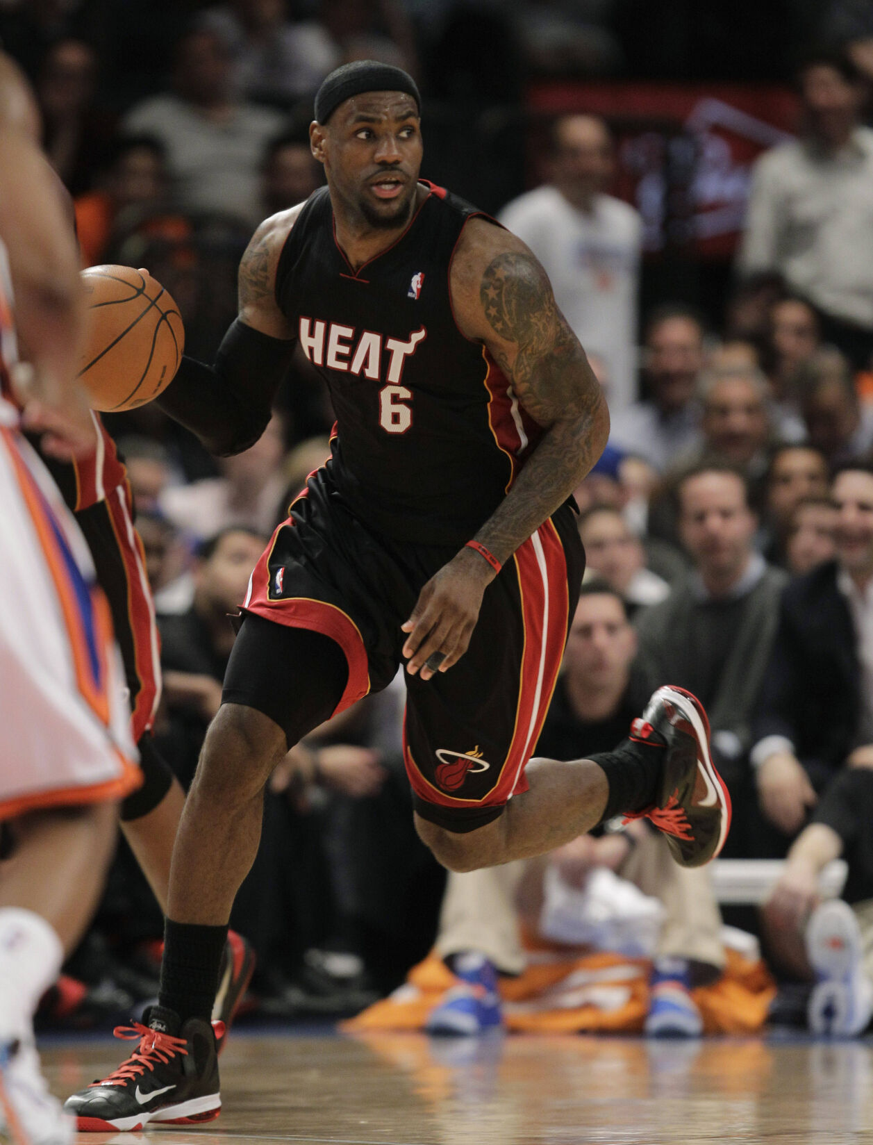 2012: LeBron James, Heat hand Knicks their NBA postseason-record 13th straight loss